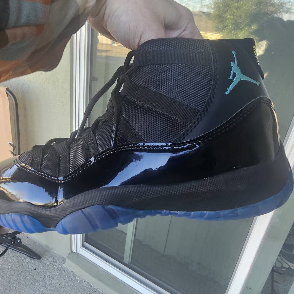 Size 10 - Jordan 11 2013 Gamma Blue - Picture 2 of 8
